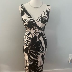 JONES NEW YORK Black & White sleeves dress
